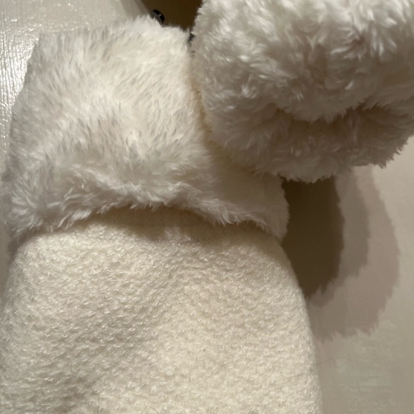 WINTER WHITE Infinity Scarf Hat Set NWT - Picture 8 of 9